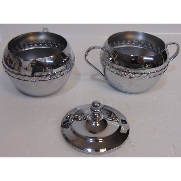 Vintage Irvinware Stainless Metal Silver Sugar & Cream Bowls Handles Lid Set USA - Picture 4 of 8